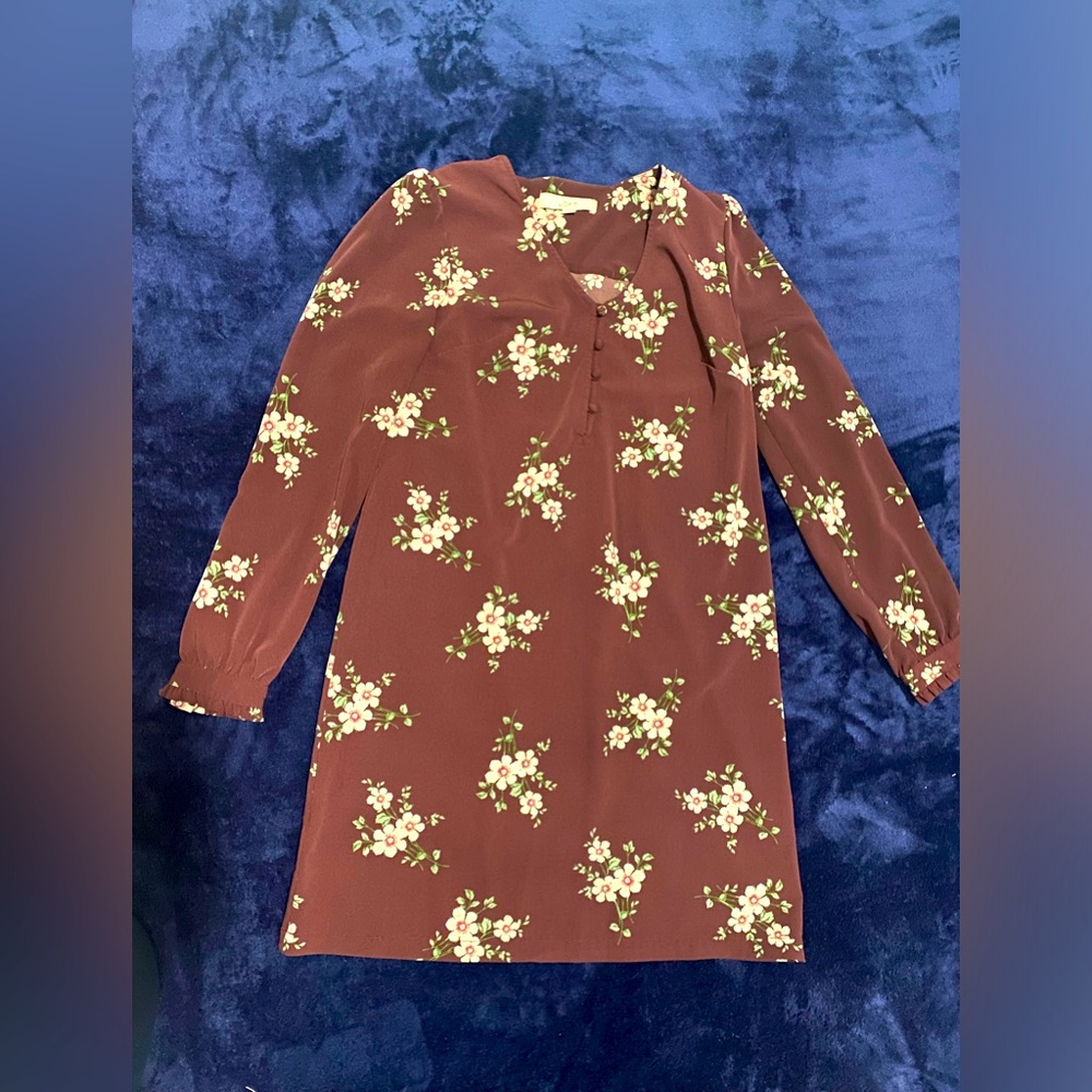 Casual floral dress. The long sleeves add a nice touch for cooler weather.